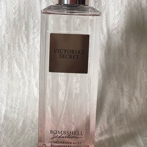 BOMBSHELL SEDUCTION